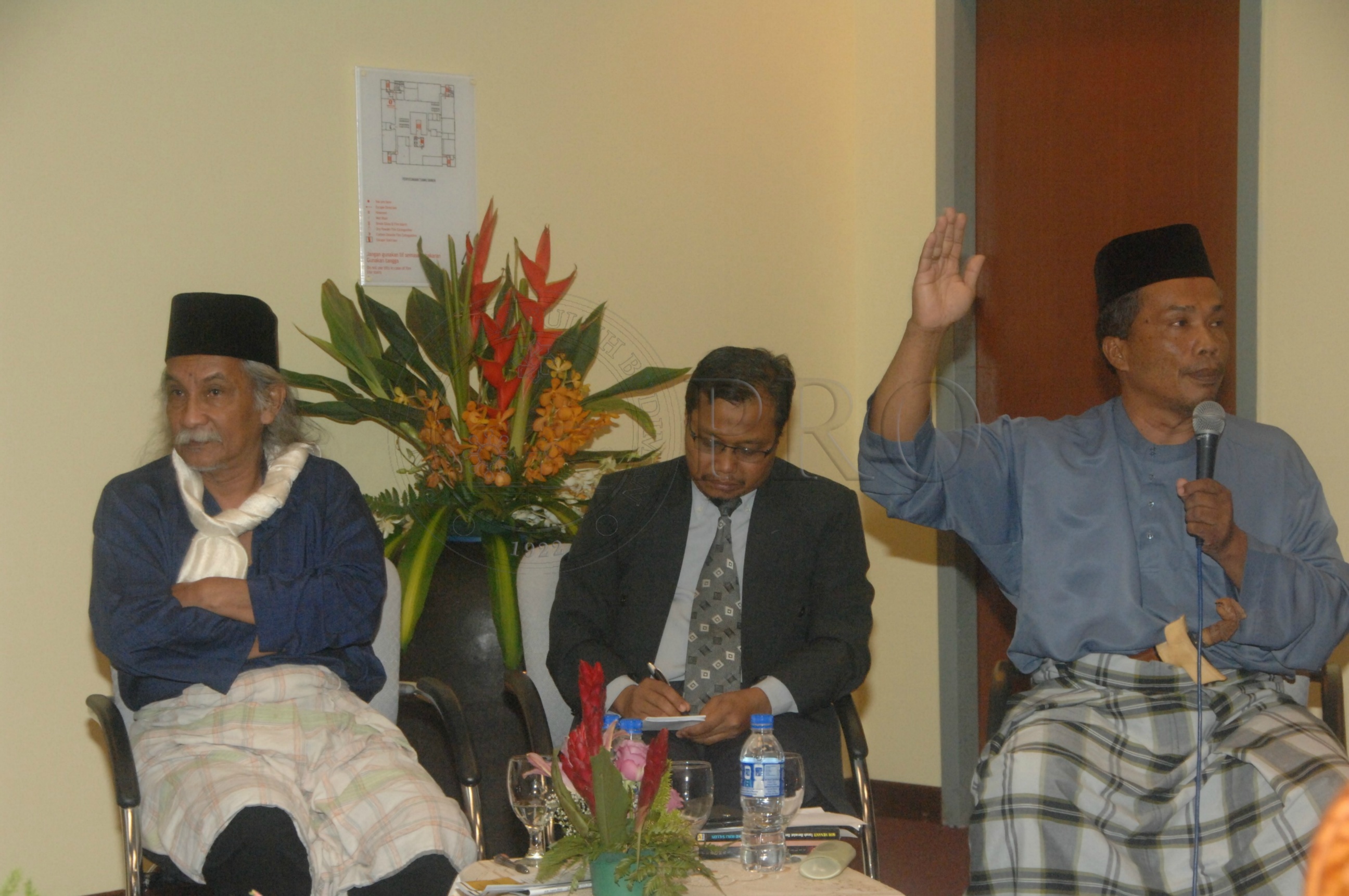 PRO 14 33 WACANA FBA 0260